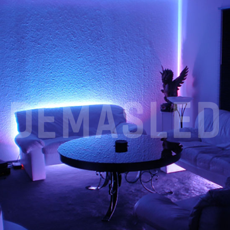 Tira LED SMD2835 12V 12W/m, UV 395nm 1080 lm/m 60 LEDs/m, 5m