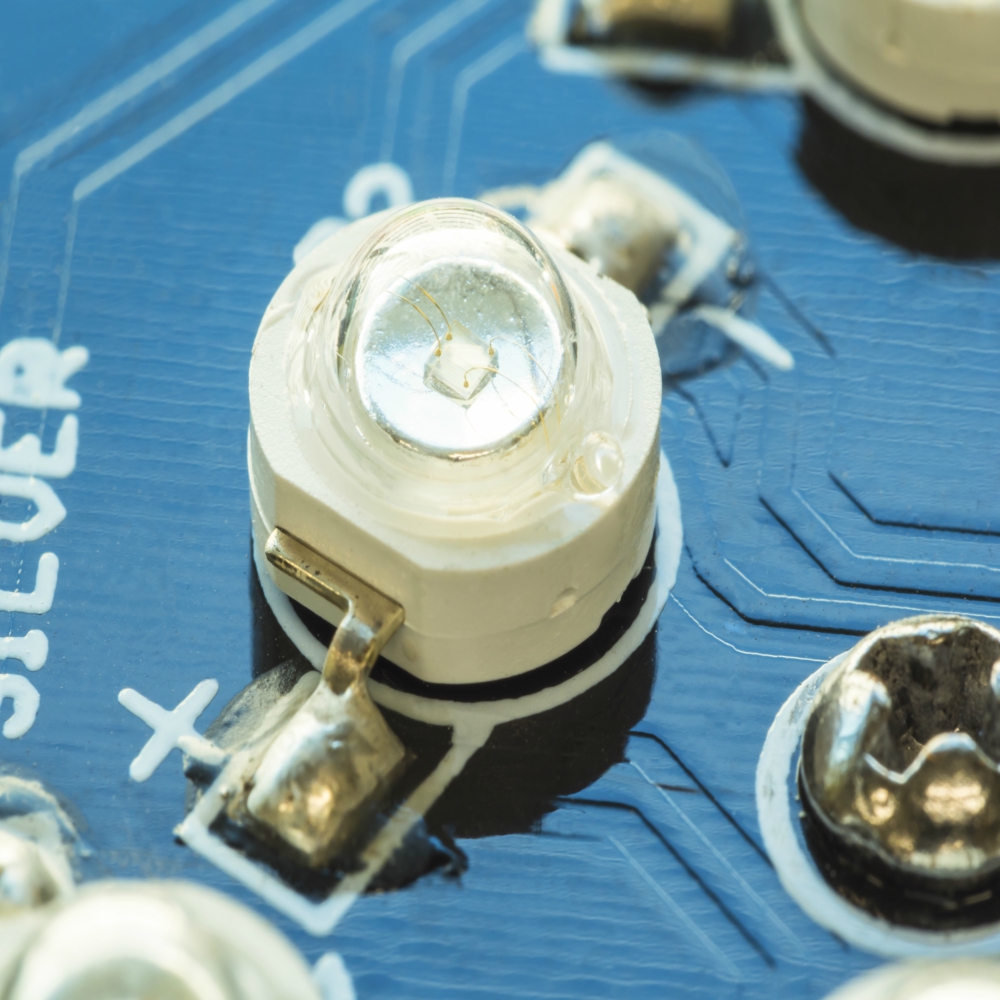 LED High Power, Amarillo 595nm 65lm, 2-2.4V 1W 350mA