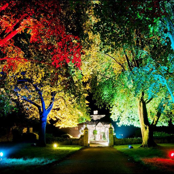 Reflector LED RGB IP65, 100-240V 20W, con Control Remoto IR