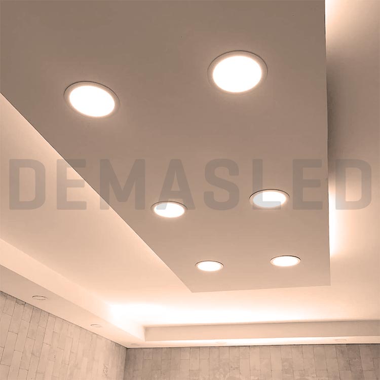Panel LED Redondo Blanco de 22.3cm 18W 1440lm Cálido, de empotrar