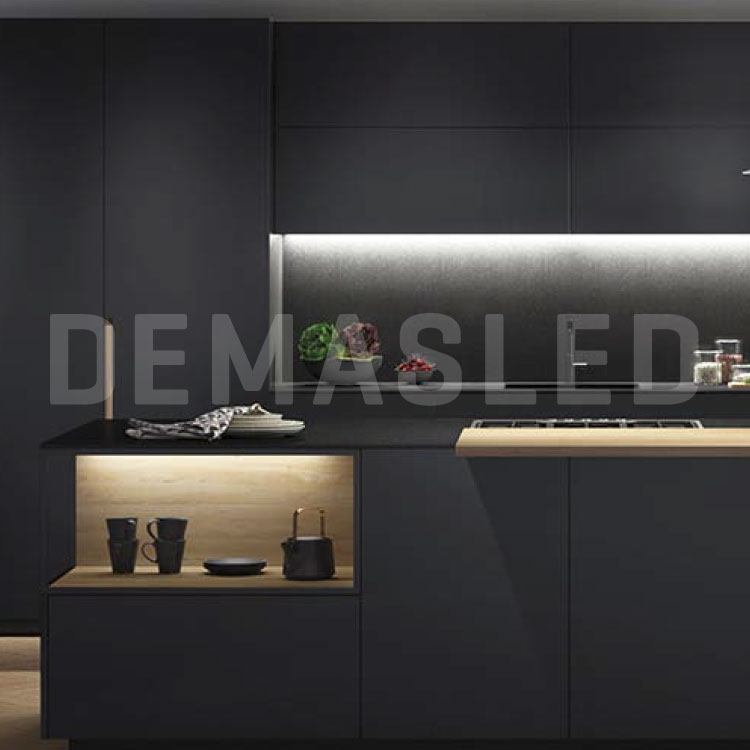 Varilla LED SMD2835, 220V 15W Frío 1350lm, 144 LEDs, 1.5m