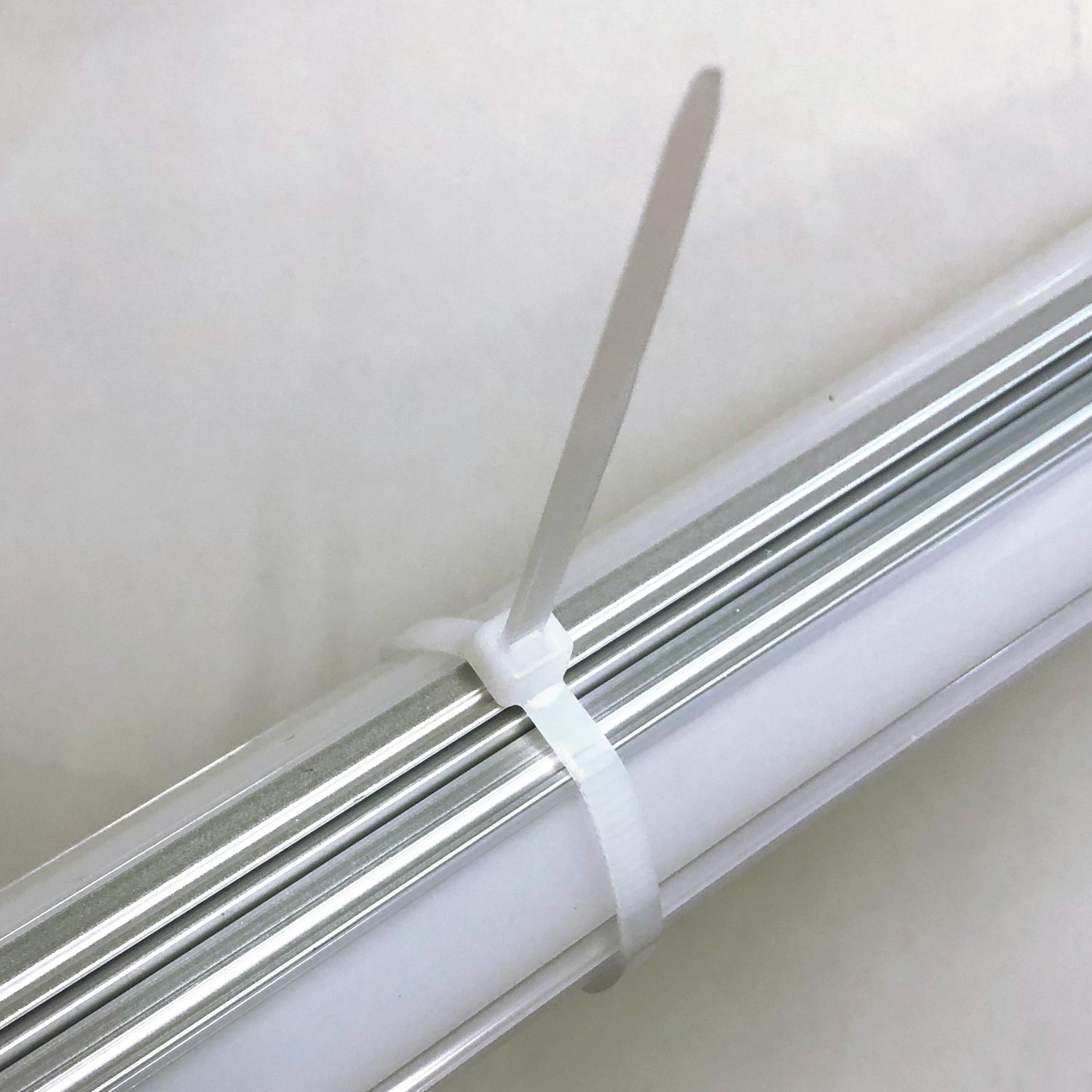 Precinto de Nylon, Blanco 3.6x150mm. 100 uds.