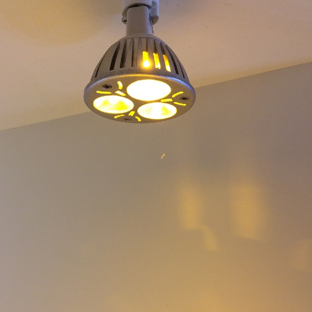 Bombilla MR16 3 Leds de 1 Watt Amarillo