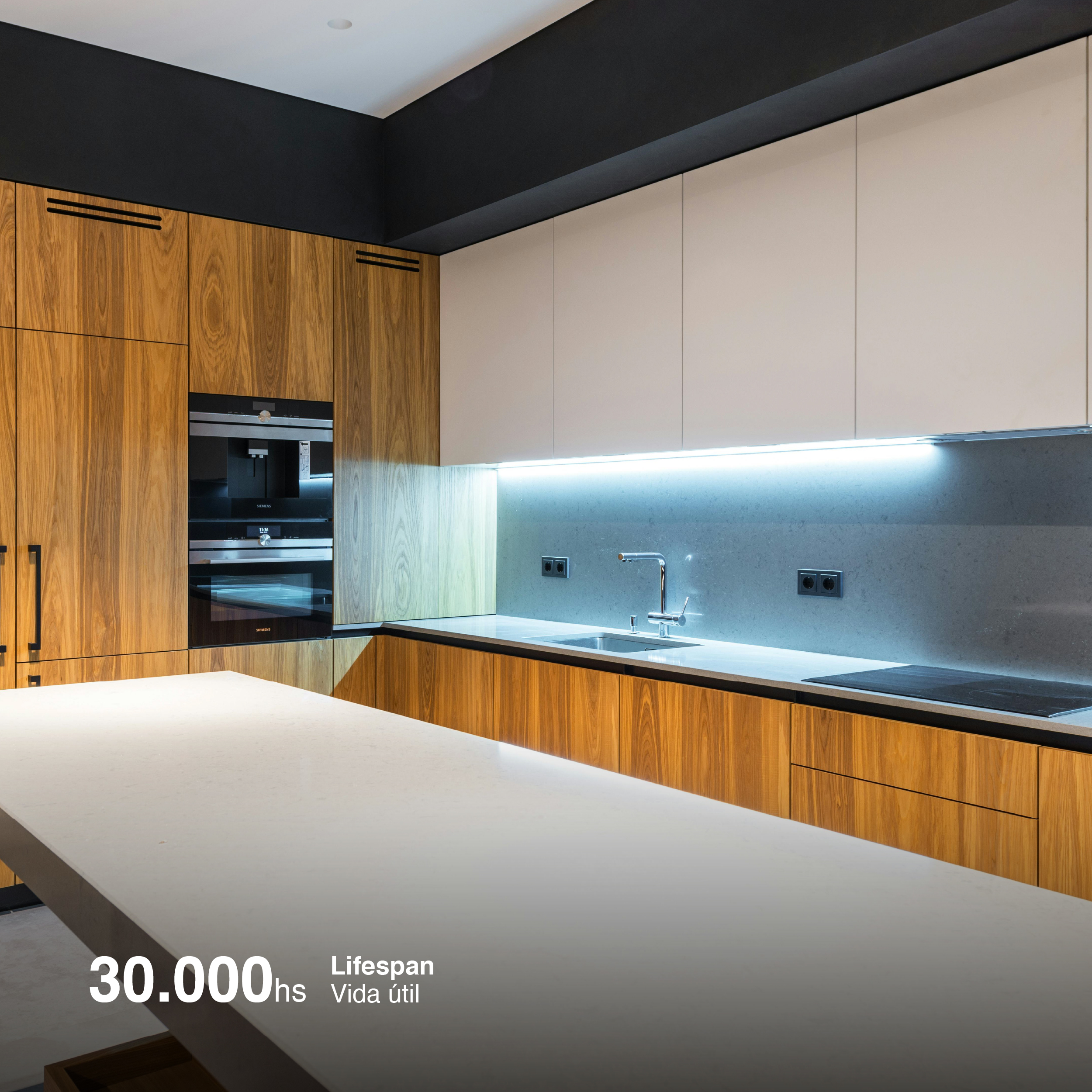 Tira LED SMD2835 12V 12W/m, Frío 1200lm/m 120 LEDs/m, 8mm PBC, 5m