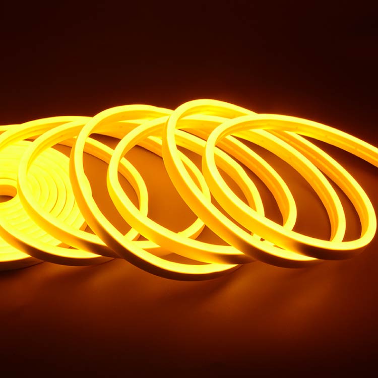 Tira LED de Neón SMD2835 IP67 12V 6W/m Naranja 120 LED/m 5m