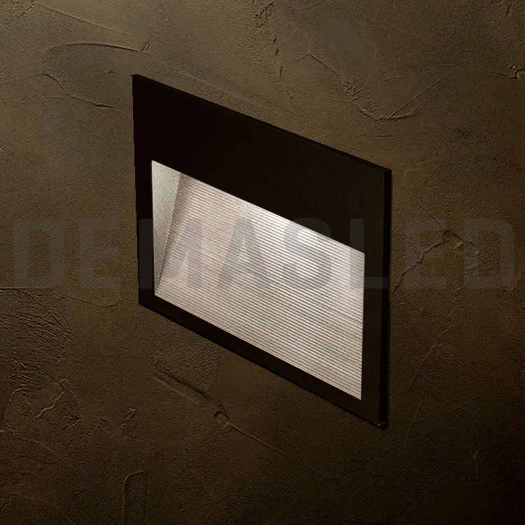 Aplique LED Exterior de Pared Cuadrado 6W IP65 12×12cm Negro 220V Blanco Neutro