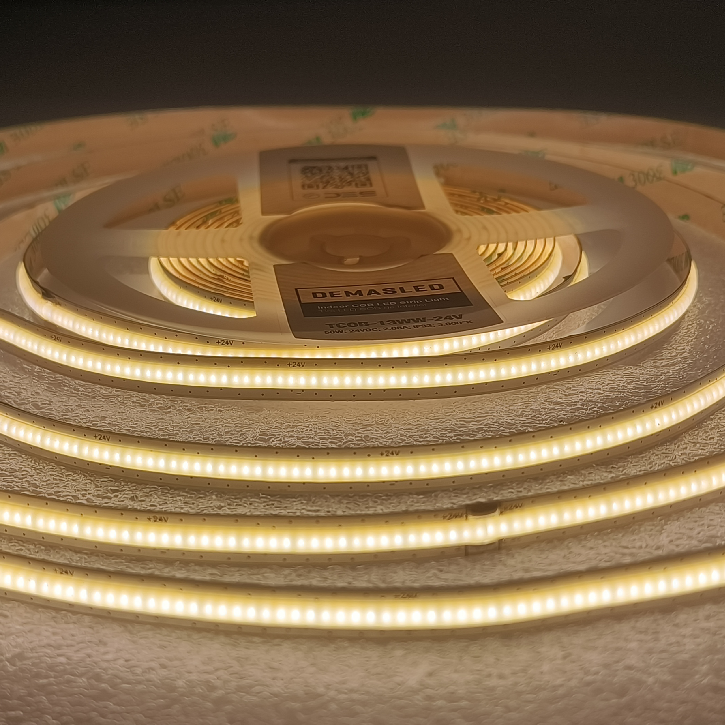 Tira LED COB Freecut 24V 10W/m Blanco Cálido 850lm/m 528LEDs/m, 8mm PCB IP33 x5m