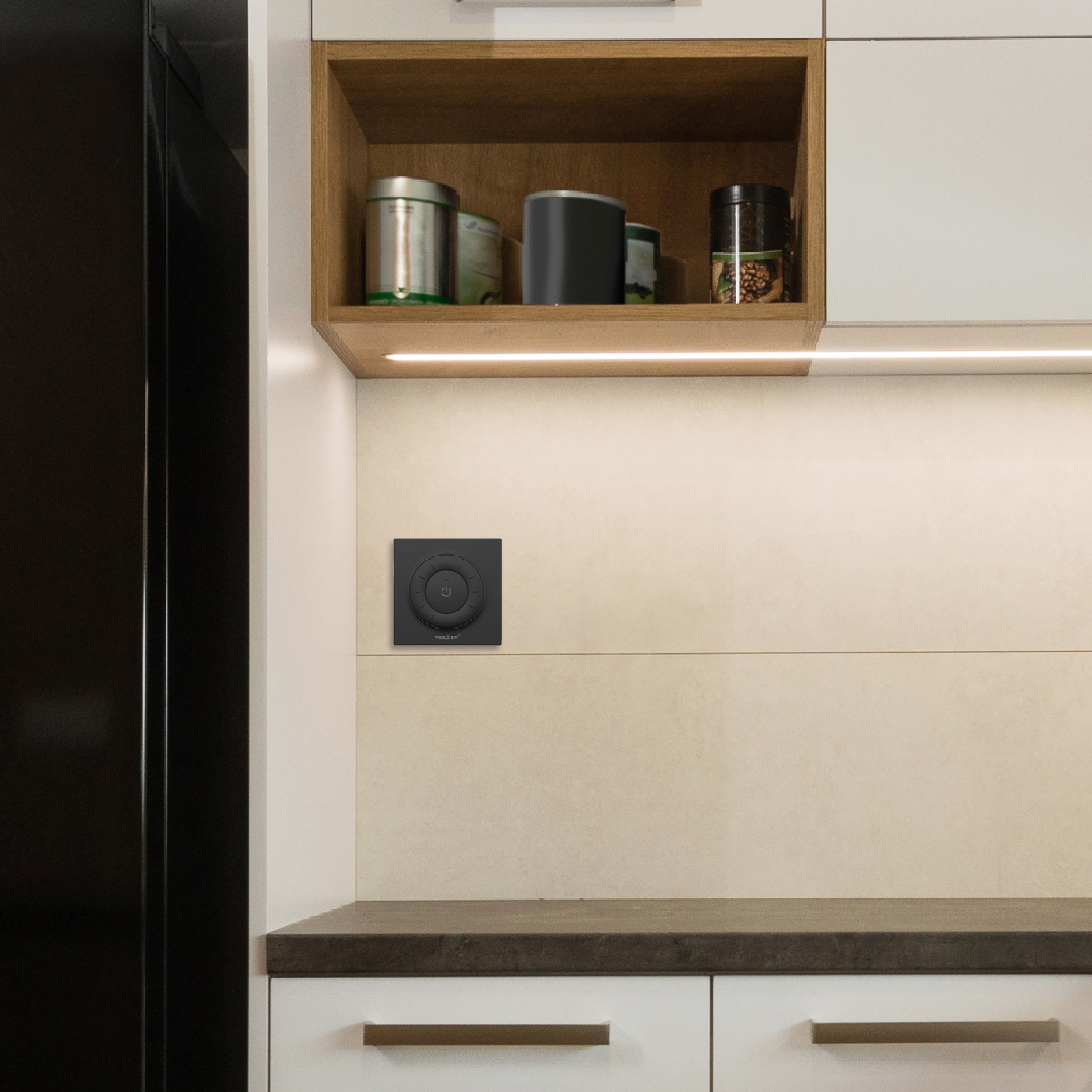 Control Remoto Dimmer Giratorio con Base Magnética 3V 2.4GHz, negro