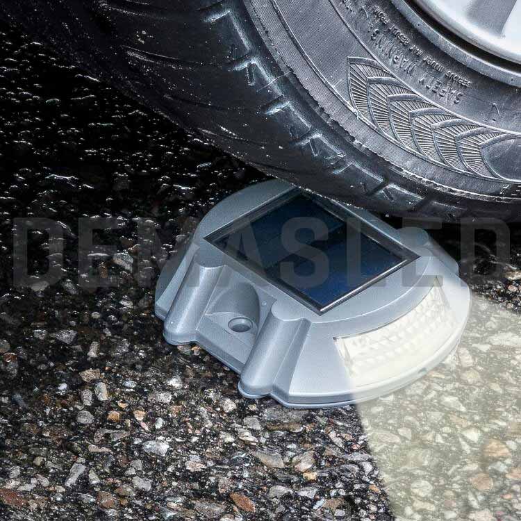 Tacha Vial Solar LED, Intermitente, 2.5V 2W, Blanco Frío 9lm IP65