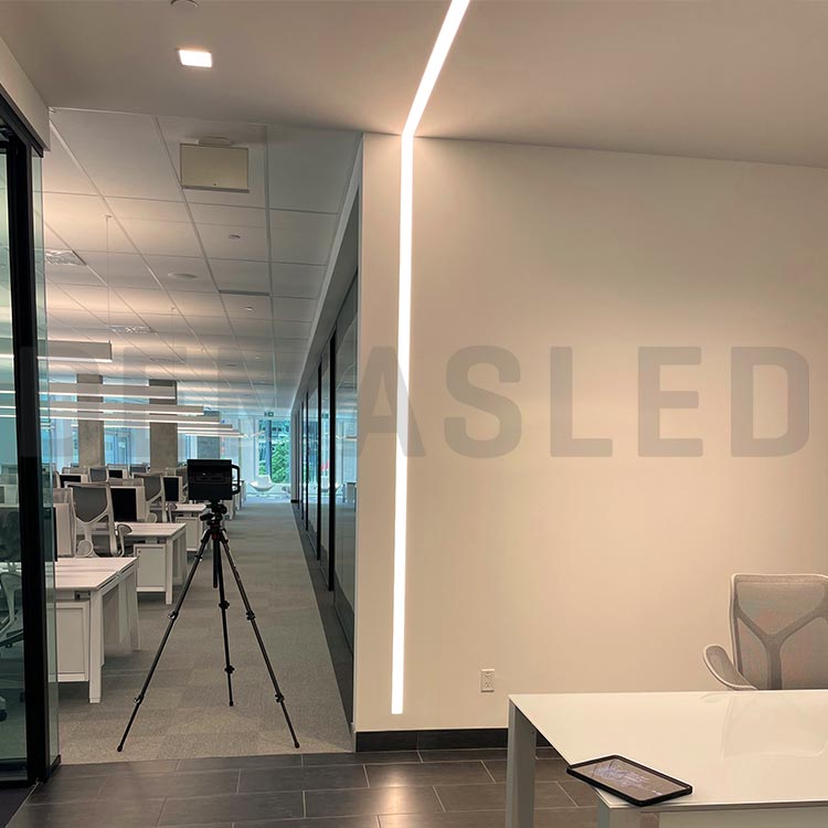 Panel LED cuadrado blanco 22.3x22.3cm 18W 1440lm Cálido De Embutir