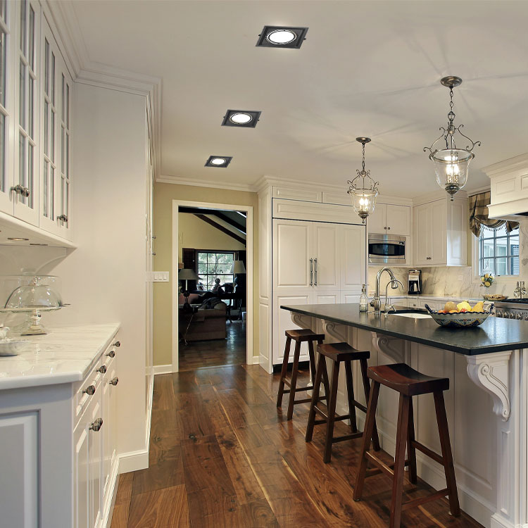 Spot Móvil Negro 18.5x18.5cm para Lámpara AR111