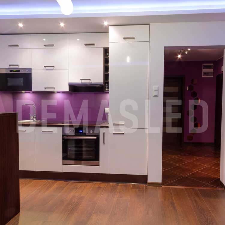 Tira LED SMD2835, 24V 33W/m, Blanco Frío 4600 lm/m 240 LEDs/m, 5m