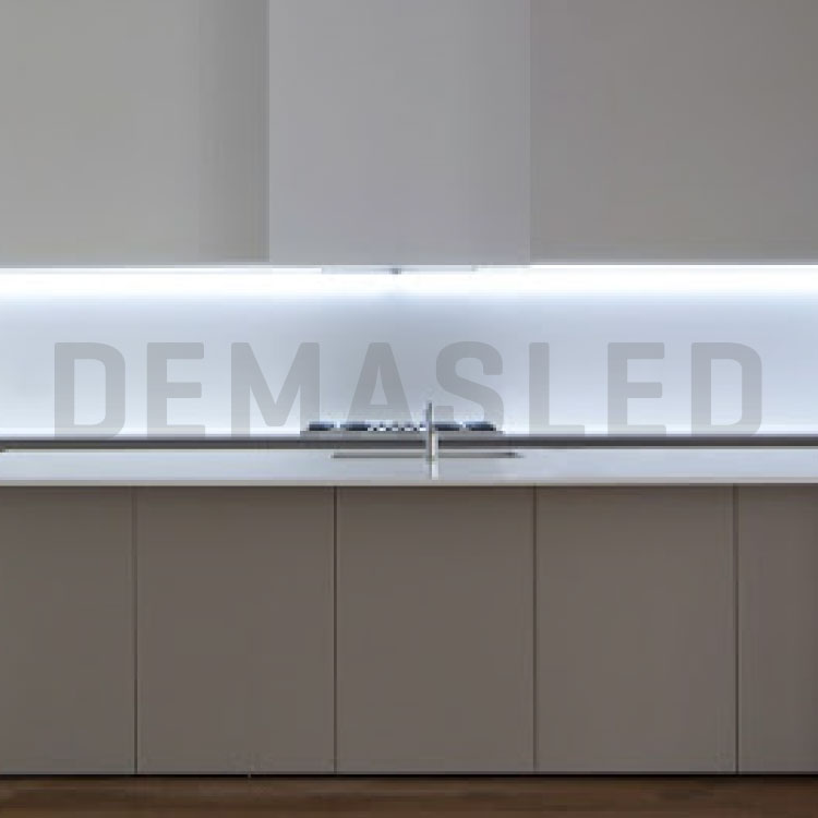 Varilla LED SMD2835, 220V 6W Blanco Frío 540lm, 72 LEDs 40cm