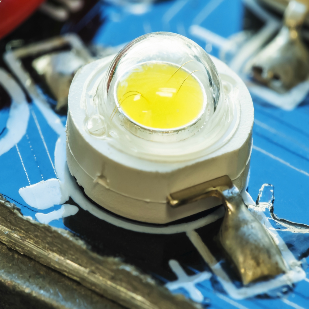 LED High Power, Blanco Cálido 3.000K 450lm, 3-3.4V 5W 1.4A