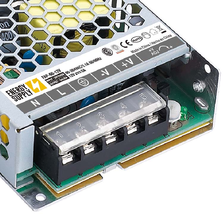 Fuente de Alimentación Switching Metalica 12V 60W 5A - Interior