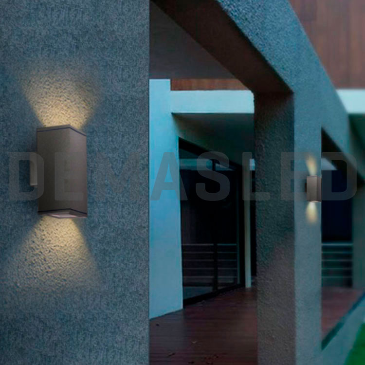 Luminaria Cuadrada Bidireccional Cromada 220-240V GU10