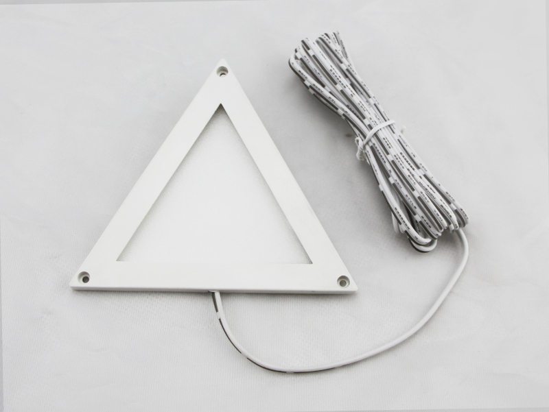 Panel triangular 2W blanco frío 6000ºK DC12V.