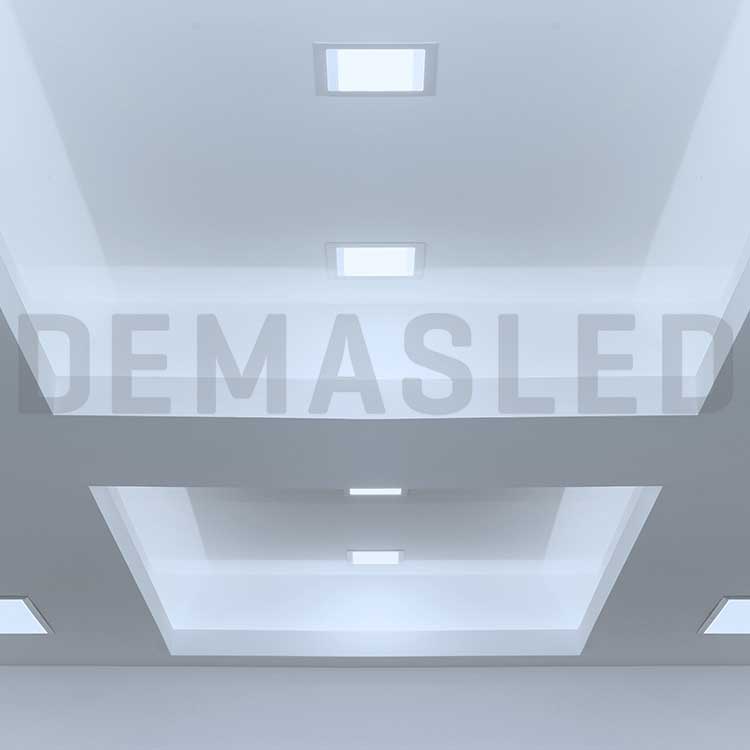 Panel LED cuadrado blanco de 17x17cm 12W 900lm Frío, de empotrar