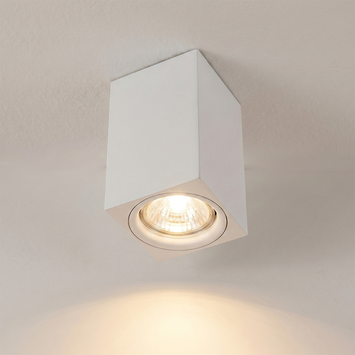 Spot Blanco Fijo 5.7x5.7x10cm para Bombillas GU10