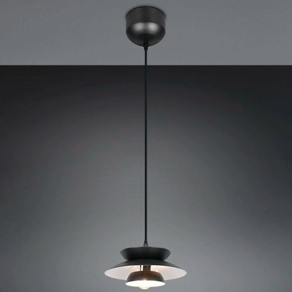 Colgante metal negro pequeño para una bombilla E14 Amarila