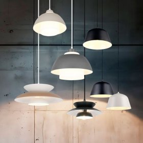 Colgante metal negro pequeño para una bombilla E14 Amarila