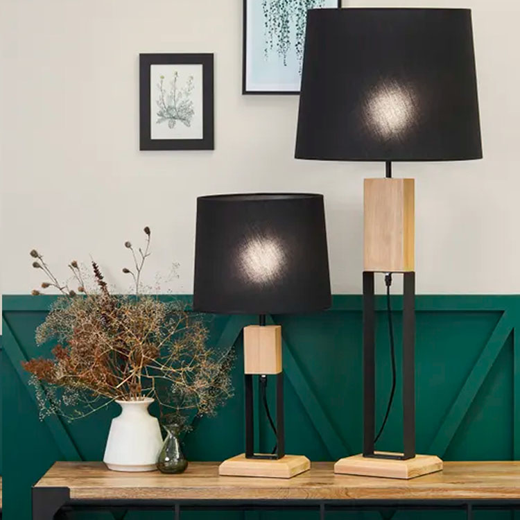 Lámpara de sobremesa madera y negro Haussmann